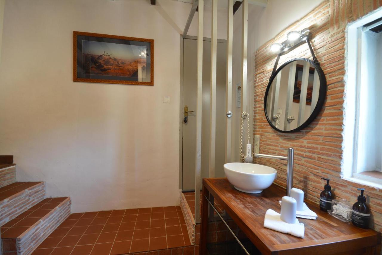 D Hotes Julien Piscine Chauffee Adult Only